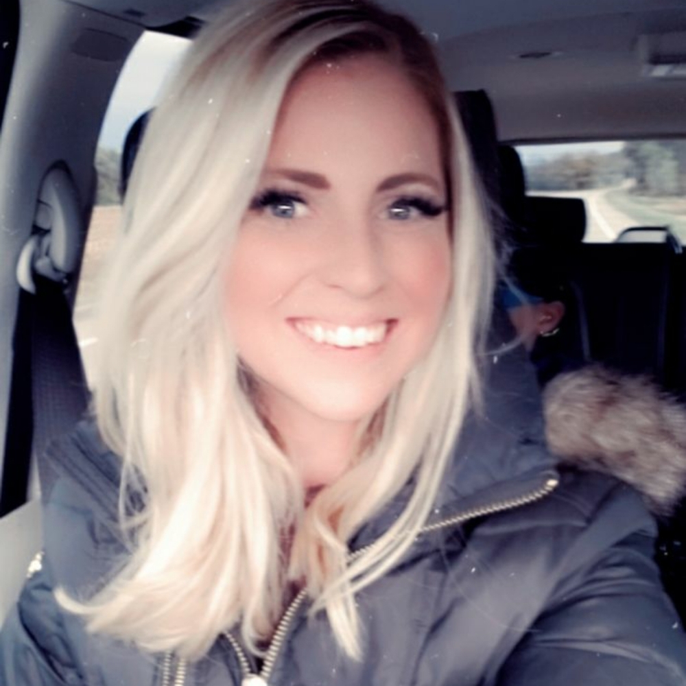 Meet your Posher, Danielle